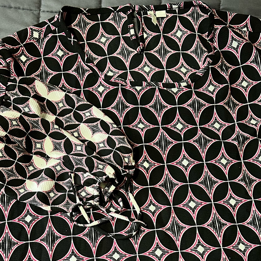 Women’s long sleeve blouse